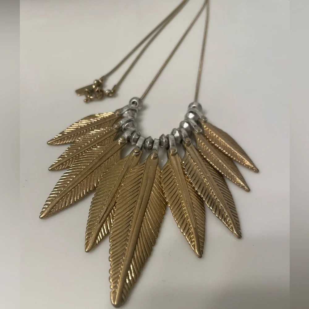 MADEWELL Mixed Metal Long Feather Necklace - Picture 4 of 4